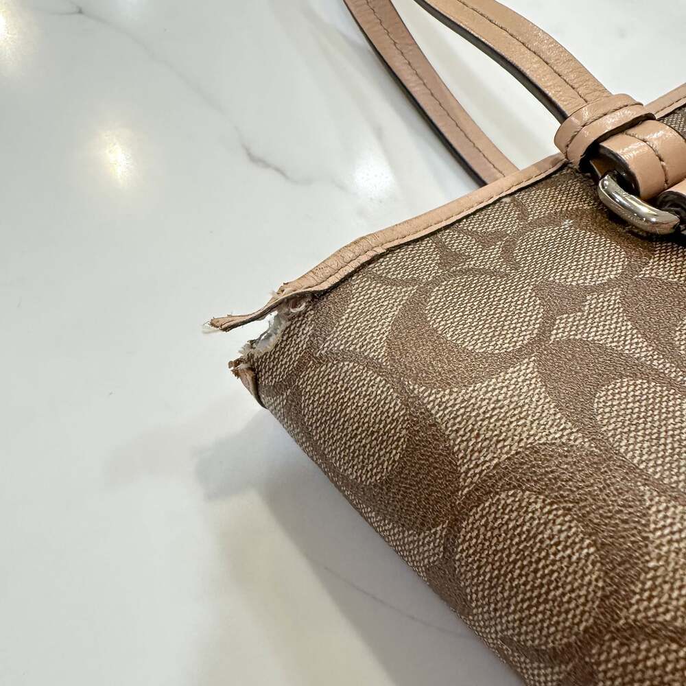 COACH Peyton Signature Zip Top Tote Y2K - Picture 7 of 17